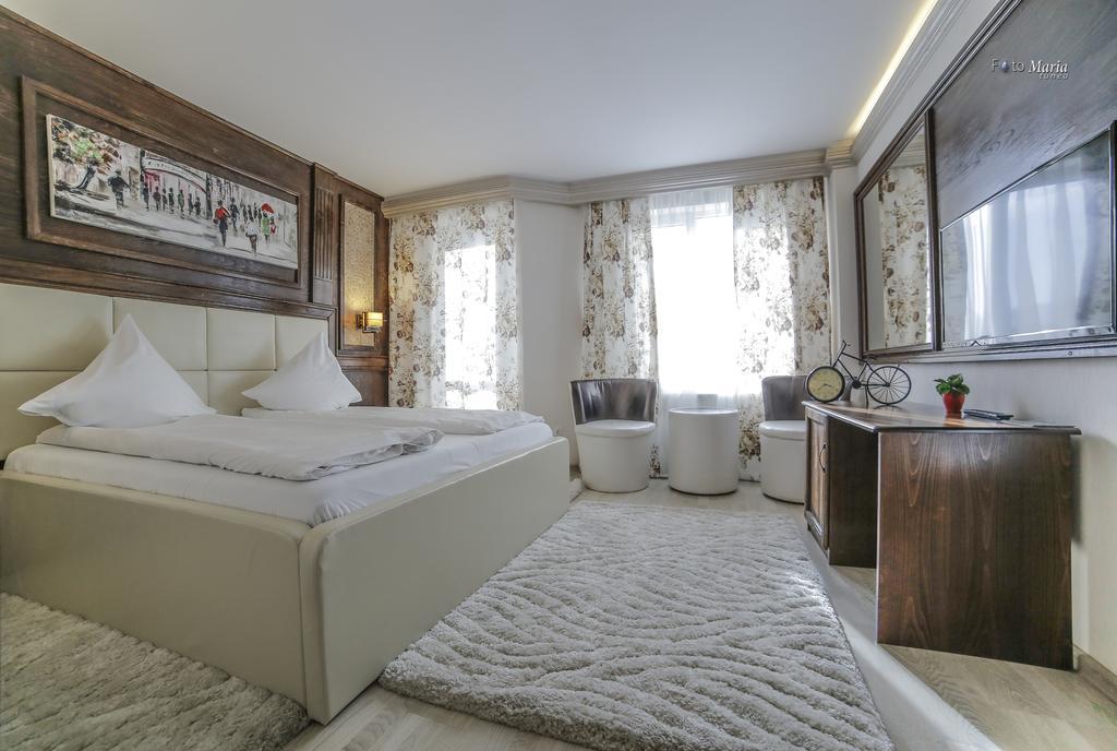 Hotel Golden Spirit Бэиле-Еркулане Номер фото