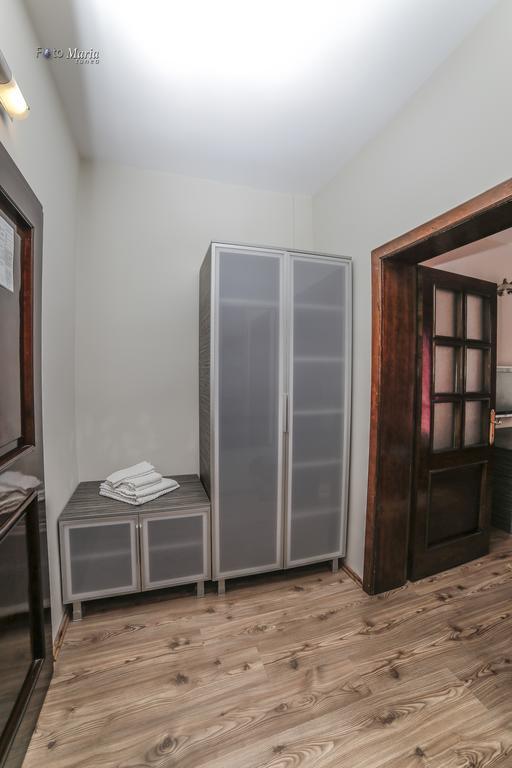 Hotel Golden Spirit Бэиле-Еркулане Номер фото